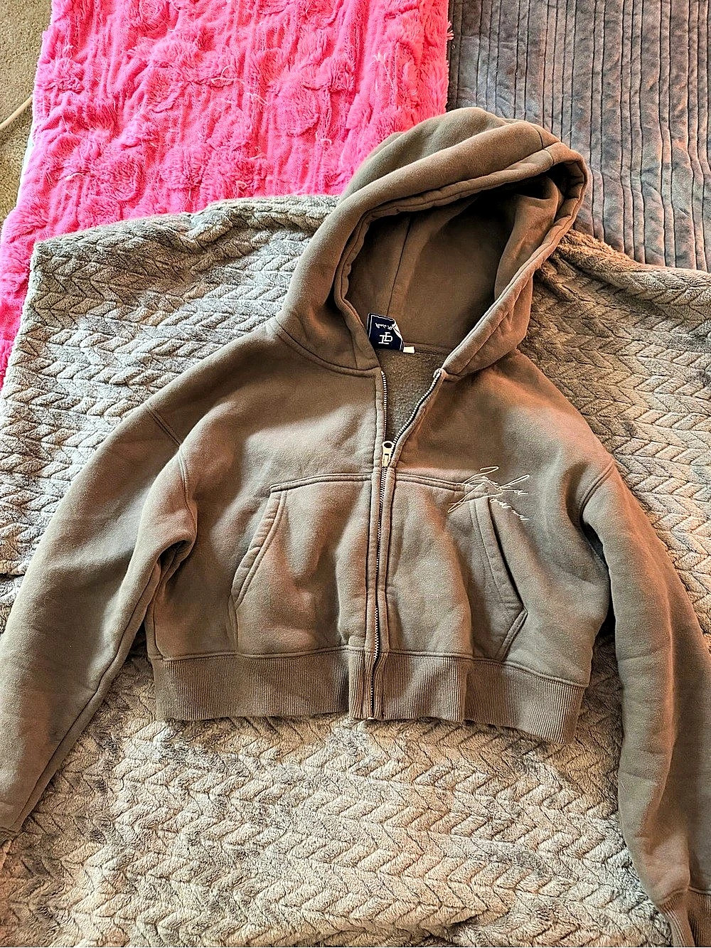 Inaka Power cropped zip up hoodie